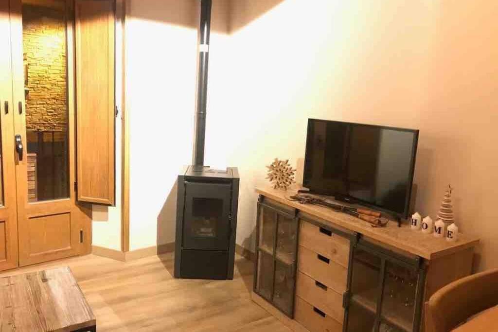 Puigcerda Centro. Acogedor Apartament En El Pueblo エクステリア 写真
